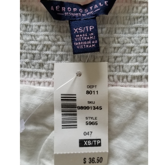 Aeropostal Cape Juby Geometric Shape Top - Picture 3 of 10